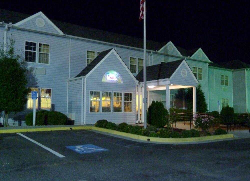 Holiday Lodge - Greensboro/Lake Oconee Buitenkant foto